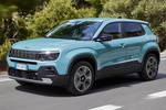 Jeep Avenger BEV 115 kW (156 CV) First Edition BEV Todo terreno Lake Exterior Frontal-Lateral 5 puertas
