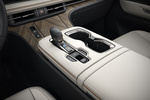 Lexus LM 500h Luxury Light Beige 4 plazas Monovolumen Interior Consola Central 5 puertas