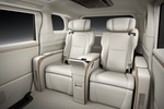 Lexus LM 500h Luxury Light Beige 4 plazas Monovolumen Interior Asientos 5 puertas