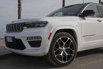 Jeep Grand Cherokee 4xe Summit Reserve Todo terreno Blanco Brillante con Techo Negro Exterior Frontal 5 puertas