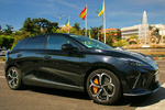 MG MG4 XPower XPower Turismo Pebble Black Exterior Lateral-Frontal 5 puertas