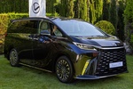 Lexus LM 350h AWD Luxury Monovolumen Negro Graphite Exterior Lateral-Frontal 5 puertas