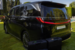 Lexus LM 350h AWD Luxury Monovolumen Negro Graphite Exterior Lateral-Posterior 5 puertas