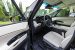 Lexus LM 350h AWD Luxury Light Beige 4 plazas Monovolumen Interior Salpicadero 5 puertas