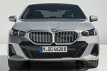 BMW i5 eDrive40 M Sport Edition Turismo M Brooklyn Grey Metallic Exterior Frontal 4 puertas