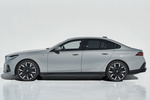 BMW i5 eDrive40 M Sport Edition Turismo M Brooklyn Grey Metallic Exterior Lateral 4 puertas