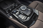 BMW i5 eDrive40 M Sport Edition con Cuero Veganza Braun Turismo Interior Consola Central 4 puertas