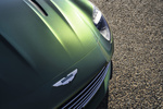 Aston Martin DB12 4.0 V8 680 CV DB12 Coup&eacute; Iridescent Emerald Exterior Frontal 2 puertas