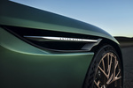 Aston Martin DB12 4.0 V8 680 CV DB12 Coup&eacute; Iridescent Emerald Exterior Detalle 2 puertas