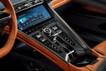 Aston Martin DB12 4.0 V8 680 CV DB12 Coup&eacute; Interior Consola Central 2 puertas