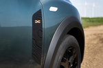 Dacia Jogger Hybrid 140 Extreme Hybrid 7 plazas Turismo familiar Gris Cometa Exterior Detalle 5 puertas