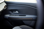 Dacia Jogger Hybrid 140 Extreme Hybrid 7 plazas Turismo familiar Interior Puerta 5 puertas
