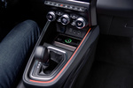 Mitsubishi Colt 160 HEV Kaiteki+ HEV Turismo Interior Palanca de Cambios 5 puertas