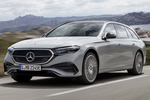Mercedes-Benz Clase E Gama Clase E Estate AMG Line con Paquete Night Estate Turismo familiar Gris Alpine Solid Exterior Frontal-Lateral 4 puertas