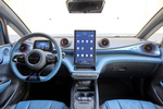 BYD Dolphin Gama Dolphin Design con interior Blue + Grey Turismo Interior Salpicadero 5 puertas
