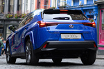 Lexus UX 300e Luxury e Todo terreno Azul Zafiro Exterior Lateral-Posterior 5 puertas