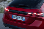 Peugeot 508 SW Allure Plug-in Hybrid e-EAT8 SW Allure Plug-in Hybrid Turismo Elixir Red Exterior Pilotos 5 puertas