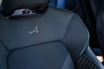 Renault Clio E-Tech full hybrid 145 esprit Alpine Turismo Interior Asientos 5 puertas