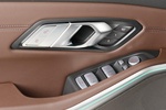 BMW Serie 3 320e 320e con Paquete M Sport Turismo Interior Mandos puerta 4 puertas