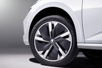 Skoda Kamiq Gama Kamiq Design Todo terreno Blanco Luna Metalizado Exterior Llanta 5 puertas