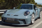 Porsche 911 S/T con Paquete Heritage Design S/T con Paquete Heritage Design Coup&eacute; Exterior Frontal-Lateral 2 puertas