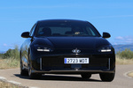 Hyundai IONIQ 6 168 kW (228 CV) 77 kWh RWD Star Turismo Abyss Black Exterior Lateral-Frontal 4 puertas