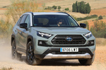 Toyota RAV4 Hybrid 220H 4x4 Adventure Plus Hybrid Todo terreno Bi-tono Urban Khaki Exterior Lateral-Frontal 5 puertas