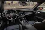 Alfa Romeo Giulia 2.9 V6 382 kW (520 CV) Quadrifoglio Turismo Interior Salpicadero 4 puertas