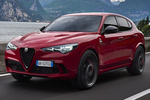 Alfa Romeo Stelvio 2.9 V6 382 kW (520 CV) Quadrifoglio Todo terreno Exterior Frontal-Lateral 5 puertas
