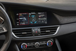 Alfa Romeo Stelvio 2.9 V6 382 kW (520 CV) Quadrifoglio Todo terreno Interior Consola Central 5 puertas