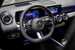 Mercedes-Benz EQB 350 4MATIC AMG Line Todo terreno Interior Volante 5 puertas
