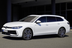 Volkswagen Passat eHybrid Variant R-line eHybrid Variant Turismo familiar Blanco, y punto Exterior Frontal-Lateral 5 puertas