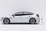 Tesla Model 3 Gama Model 3 Gama Model 3 Turismo Blanco perla multicapas Exterior Toma de recarga 4 puertas