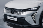 Renault Scenic E-Tech 100% El&eacute;ctrico 160 kW (220 CV) gran autonom&iacute;a iconic Todo terreno Blanco Nacarado con techo Negro Exterior Frontal 5 puertas