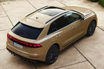 Audi Q8 Gama Q8 Black line Todo terreno Sakhir Gold Metallic Exterior Cenital-Posterior-Lateral 5 puertas