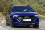 Audi Q8 55 e-tron quattro e-tron S line con Paquete Black  Todo terreno Azul Ultra Metalizado Exterior Lateral-Frontal 5 puertas