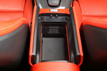 Mercedes-Benz SL AMG 63 4MATIC+ AMG 63 con asientos AMG Performance en cuero napa Rojo Descapotable Interior Guantera y recept&aacute;culo 2 puertas