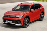Volkswagen Tiguan Gama Tiguan eHybrid R-Line eHybrid Todo terreno Persimmon Red Metallic Exterior Cenital-Frontal-Lateral 5 puertas