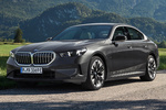 BMW Serie 5 530e Plug-In Hybrid 530e Plug-In Hybrid Turismo Sophistograu Metalizado Exterior Frontal-Lateral 4 puertas