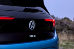 Volkswagen ID.3 150 KW (204 CV) 77 kWh Pro S Turismo Azul Costa Metalizado / Techo Negro Exterior Pilotos 5 puertas