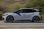 CUPRA Born 170 kW (231 CV) 77 kWh e-Boost Pack & Battery Pack Turismo Gris Vapor Exterior Lateral 5 puertas