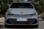 CUPRA Born 170 kW (231 CV) 77 kWh e-Boost Pack & Battery Pack Turismo Gris Vapor Exterior Frontal 5 puertas