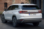 Skoda Kodiaq 1.5 TSI iV PHEV 204 CV DSG Design iV Todo terreno Blanco Luna Metalizado Exterior Posterior-Lateral 5 puertas