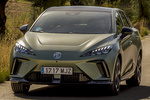 MG MG4 XPower XPower Turismo Pebble Black Exterior Frontal-Lateral 5 puertas