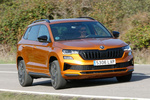 Skoda Karoq 1.5 TSI 110 kW (150 CV) DSG Sportline Todo terreno Naranja Phoenix Exterior Lateral-Frontal 5 puertas