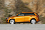 Skoda Karoq 1.5 TSI 110 kW (150 CV) DSG Sportline Todo terreno Naranja Phoenix Exterior Lateral 5 puertas