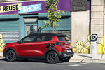 Citro&euml;n C3 &euml;-C3 Max &euml;-C3 Max Turismo Rojo Elixir Exterior Toma de recarga 5 puertas