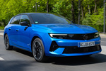 Opel Astra Electric 115 kW (156 CV) 54 kWh GS Electric Turismo Kobalt Blue Exterior Lateral-Frontal 5 puertas