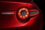 Mazda MX-5 RF Gama 2024 RF Gama 2024 Descapotable Soul Red Crystal Exterior Pilotos 2 puertas