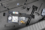 Renault Clio E-Tech full hybrid 145 esprit Alpine Turismo Interior Kit reparapinchazos 5 puertas